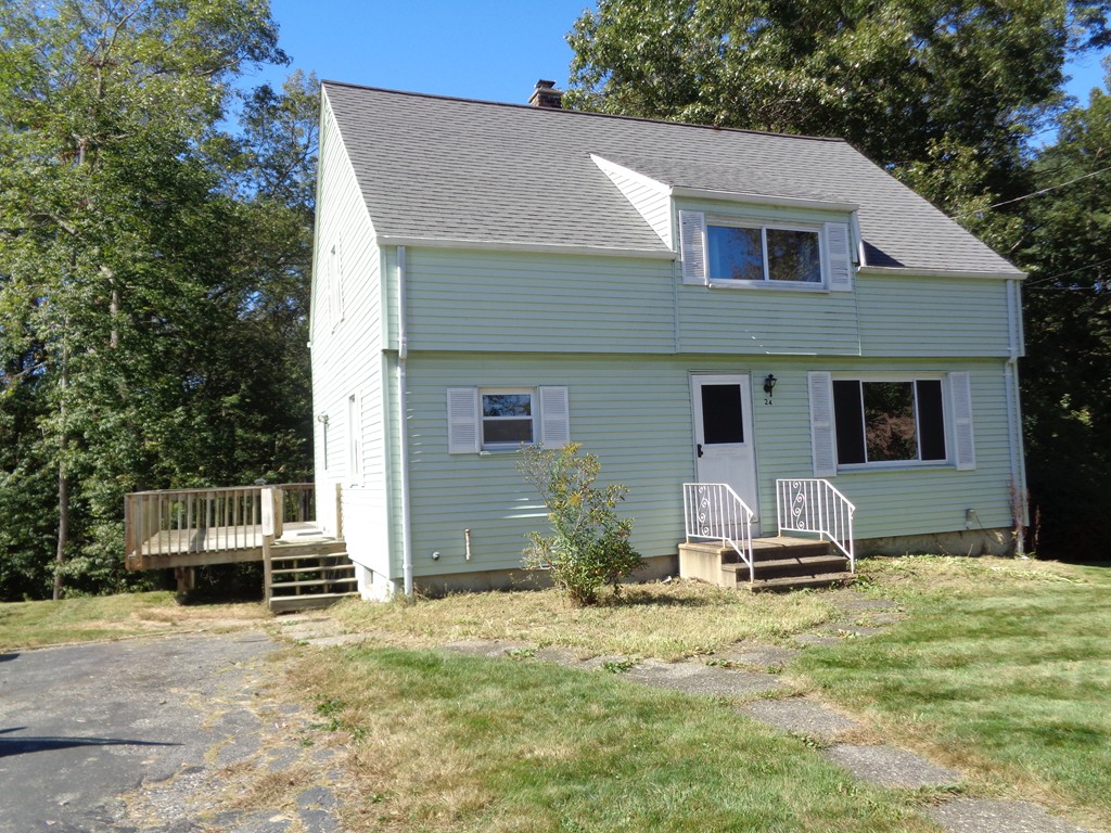 24 Chestnut Hill Road Oxford, MA 01537 - Photo 1 of 8