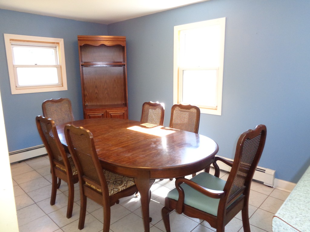 24 Chestnut Hill Road Oxford, MA 01537 - Photo 3 of 8