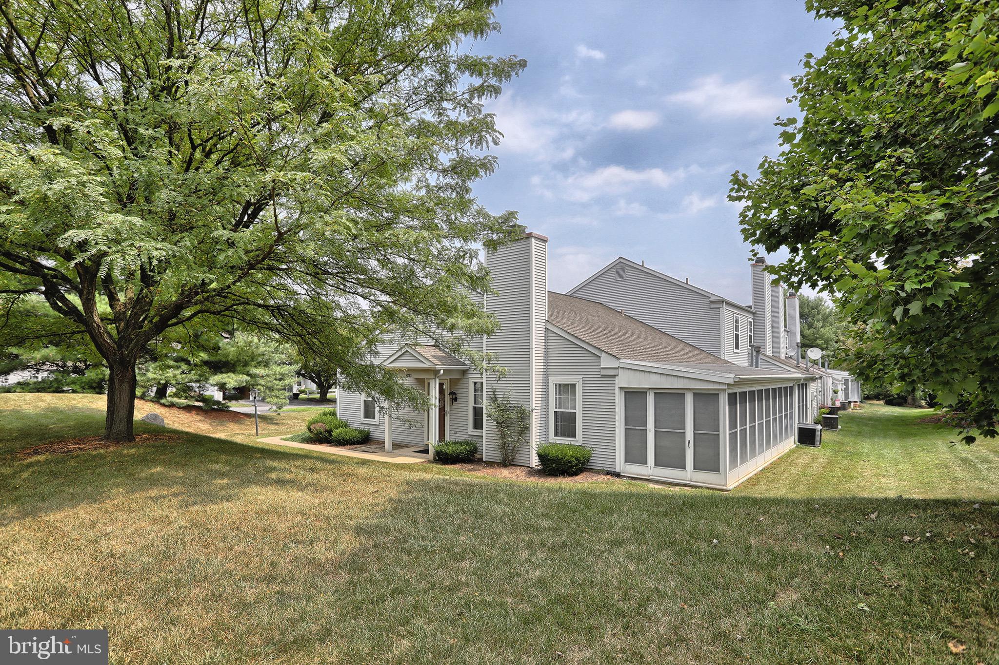 1923 Wexford Road Palmyra, PA 17078 - Photo 4 of 30 Gallery Image 4