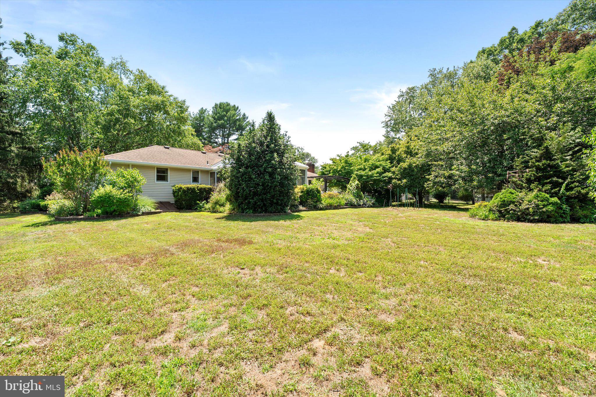 18 Edgewood Road Robbinsville, NJ 08691 - Photo 31 of 33 Gallery Image 31