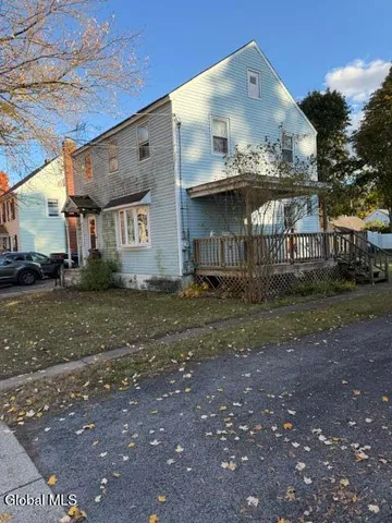 $189,900 | 6 New Street, South Glens Falls, NY 12803