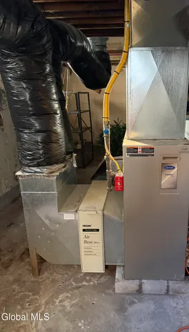 $189,900 | 6 New Street, South Glens Falls, NY 12803