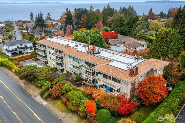 $835,000 | 1414 9th Avenue North, Unit 105, Edmonds, WA 98020