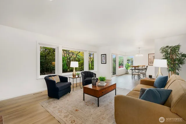 $835,000 | 1414 9th Avenue North, Unit 105, Edmonds, WA 98020