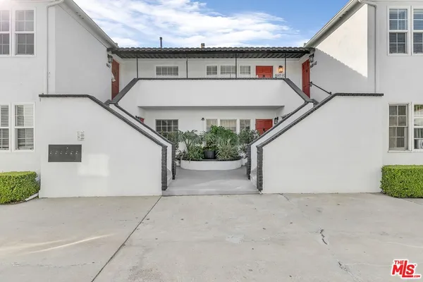 $2,538 | 8619 1/2 West Olympic Boulevard, Los Angeles, CA 90048