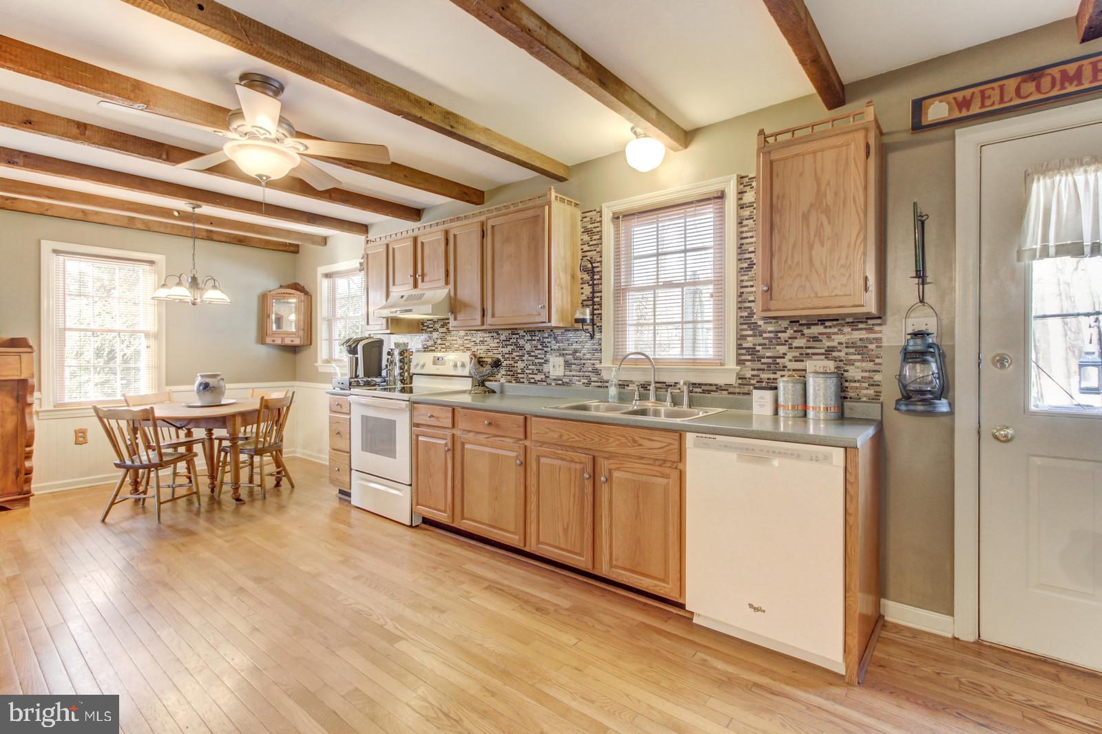 130 Freysville Road York, PA 17406 - Photo 5 of 26 Gallery Image 5