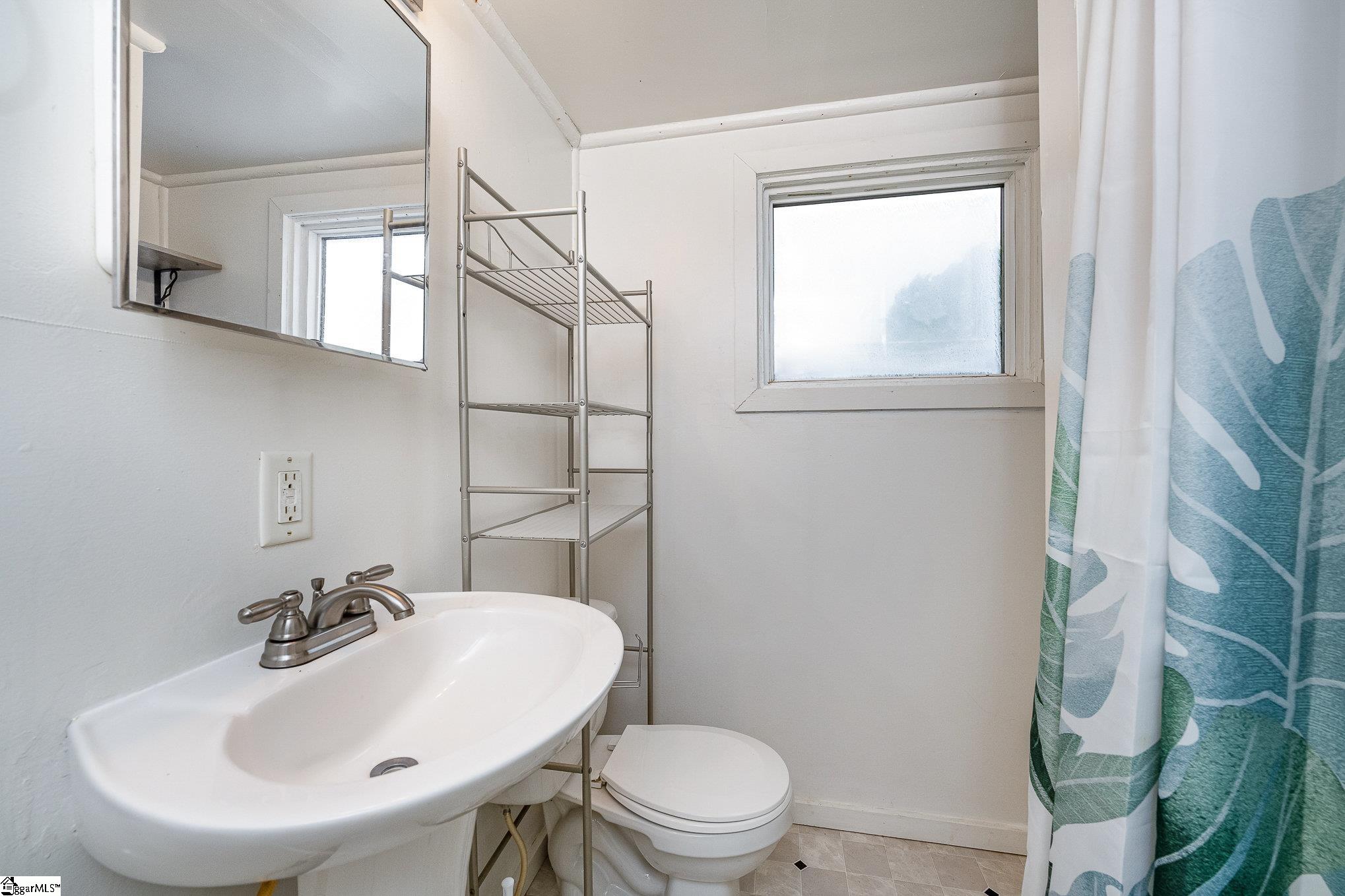 151 Pine Street Clinton, SC 29325 - Photo 13 of 23 Gallery Image 13