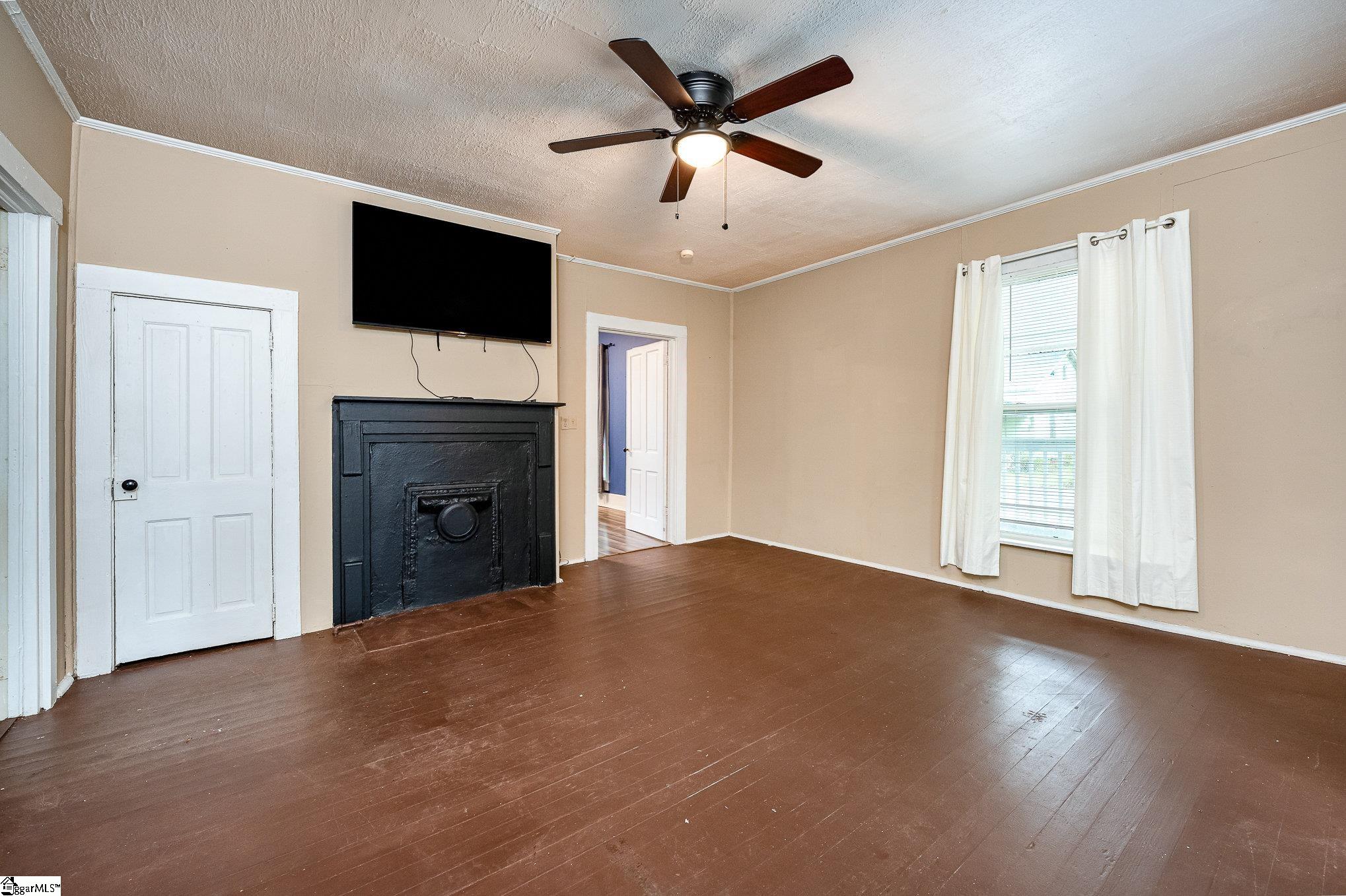 151 Pine Street Clinton, SC 29325 - Photo 9 of 23 Gallery Image 9