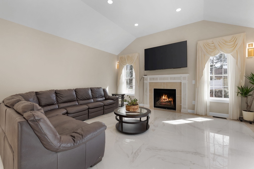 60 Shufelt Road, Unit 1 South Walpole, MA 02071 - Photo 14 of 40