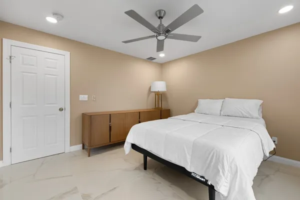 $9,500 | 60 Shufelt Road, Unit 1, South Walpole, MA 02071