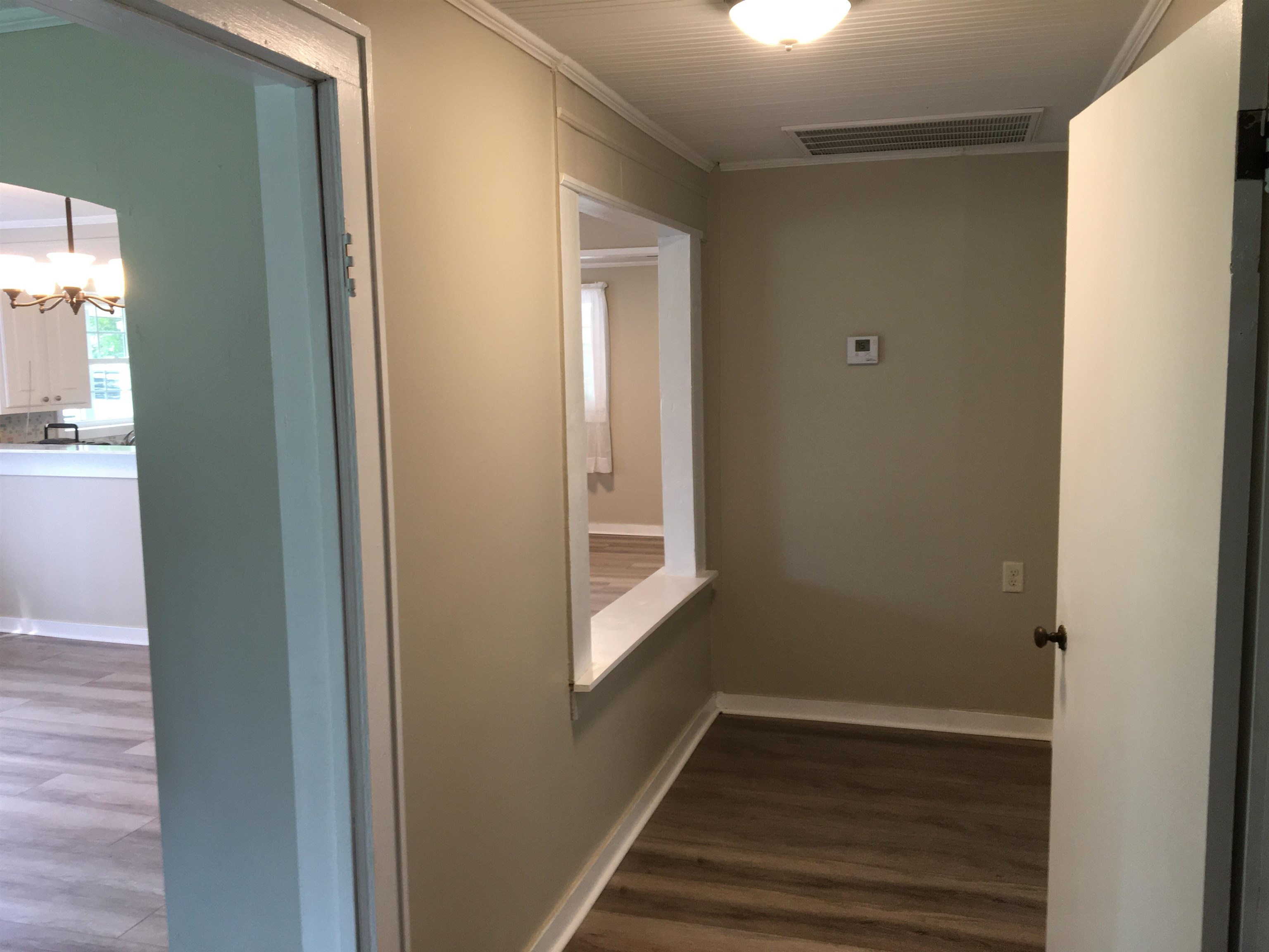 855 Highway 22 Shiloh, TN 38376 - Photo 11 of 24 a view of an entryway