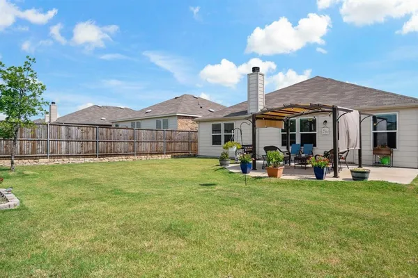 $2,000 | 1413 Vernon Drive, Aubrey, TX 76227