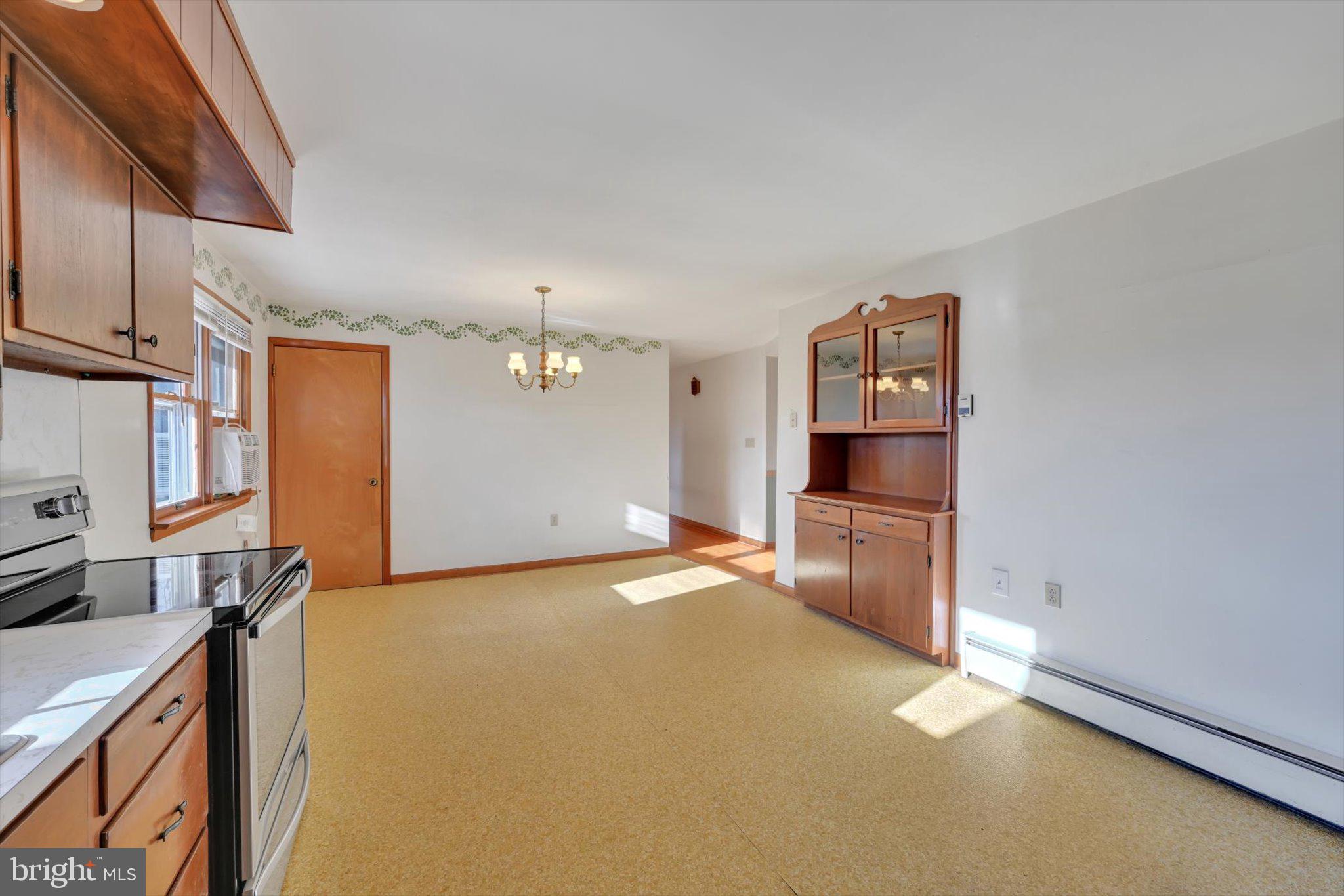 3137 East Galen Hall Road Reinholds, PA 17569 - Photo 12 of 41