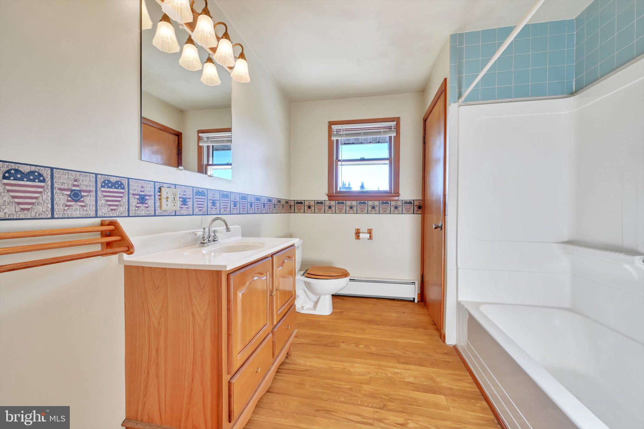3137 East Galen Hall Road Reinholds, PA 17569 - Photo 17 of 38 Full Bath