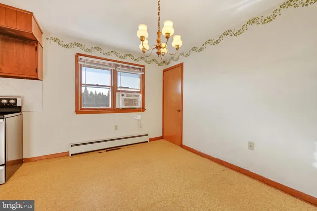 $445,000 | 3137 East Galen Hall Road, Reinholds, PA 17569