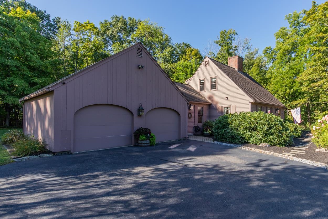 36 Lindahl Road Bedford, NH 03110 - Photo 32 of 36