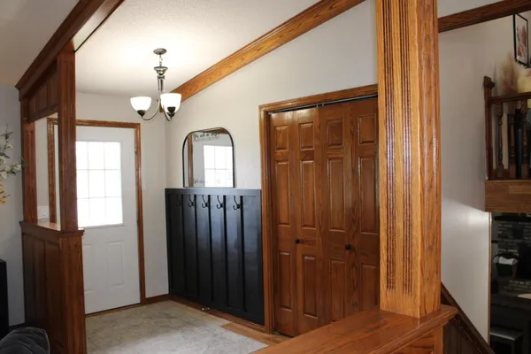 $349,900 | 404 West 9th Street, Morris, MN 56267