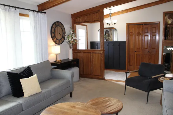 $349,900 | 404 West 9th Street, Morris, MN 56267