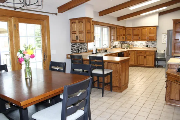 $349,900 | 404 West 9th Street, Morris, MN 56267