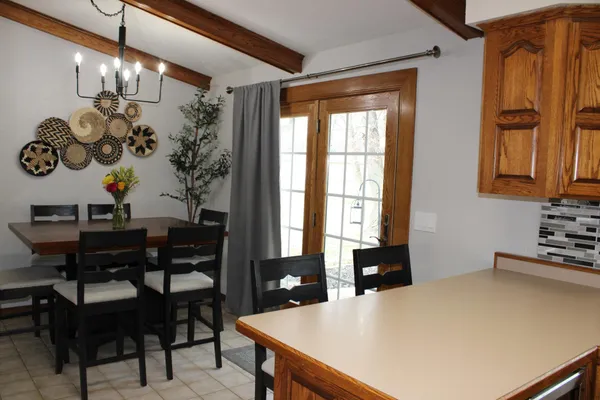 $349,900 | 404 West 9th Street, Morris, MN 56267