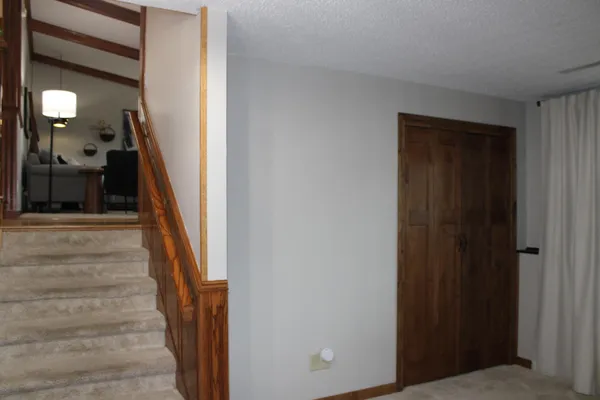 $349,900 | 404 West 9th Street, Morris, MN 56267