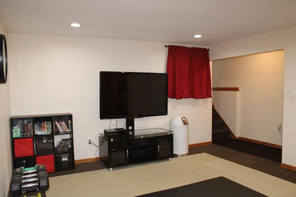 $349,900 | 404 West 9th Street, Morris, MN 56267