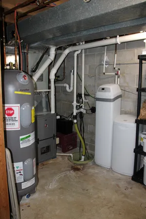 $349,900 | 404 West 9th Street, Morris, MN 56267