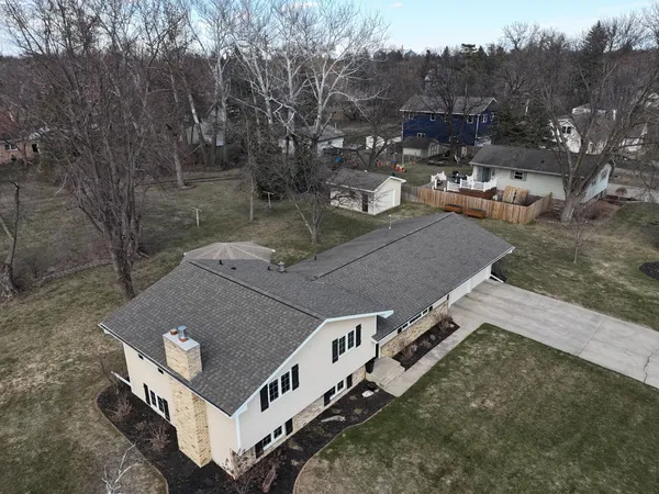 $349,900 | 404 West 9th Street, Morris, MN 56267