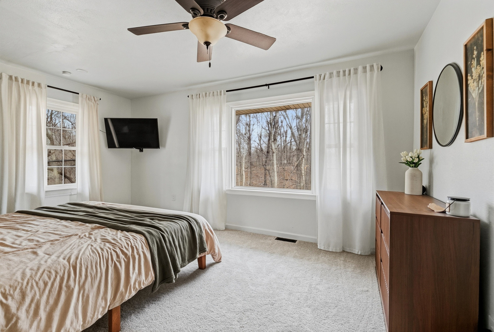 1700 46th Street Moline, IL 61265 - Photo 28 of 45 a bedroom with bed and window