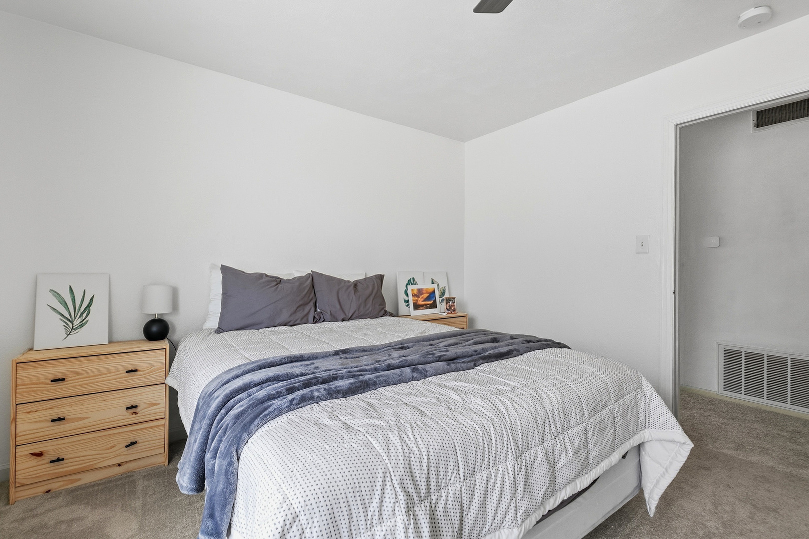 1700 46th Street Moline, IL 61265 - Photo 35 of 45 a bedroom with a bed and a closet