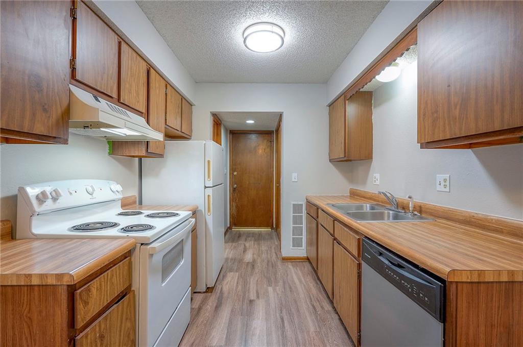 18901-07 Lexington Road Independence, MO 64058 - Photo 12 of 21