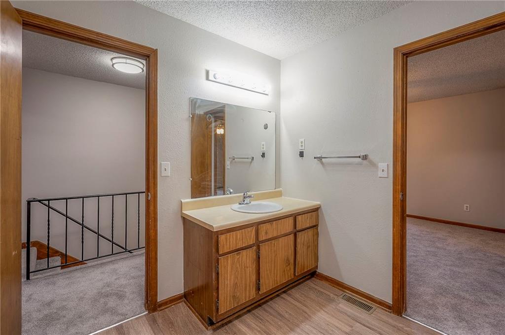 18901-07 Lexington Road Independence, MO 64058 - Photo 18 of 21