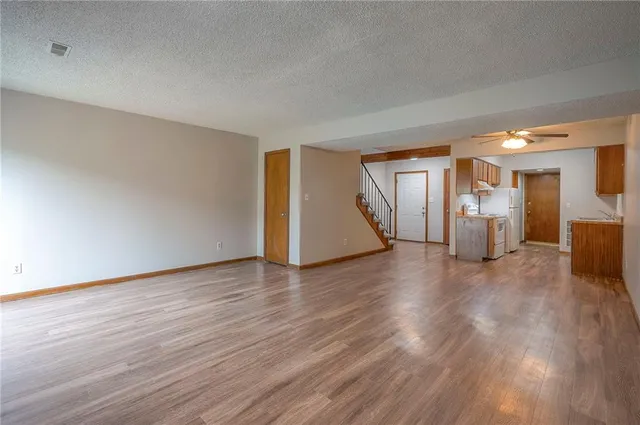 $539,000 | 18901-07 Lexington Road, Independence, MO 64058