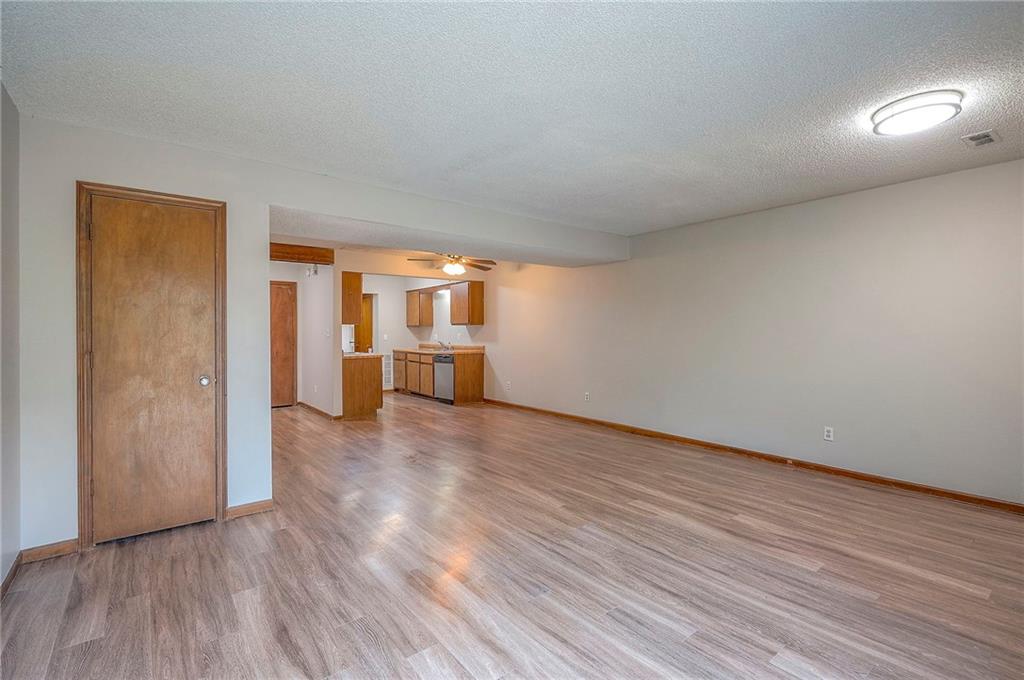 18901-07 Lexington Road Independence, MO 64058 - Photo 9 of 21