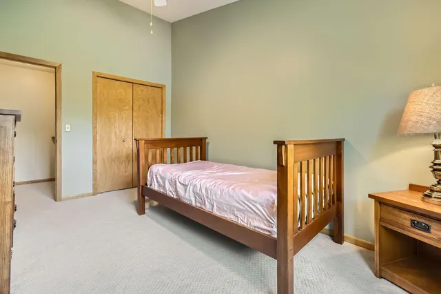 $205,000 | 2225 Ranchview Lane North, Unit 5, Plymouth, MN 55447