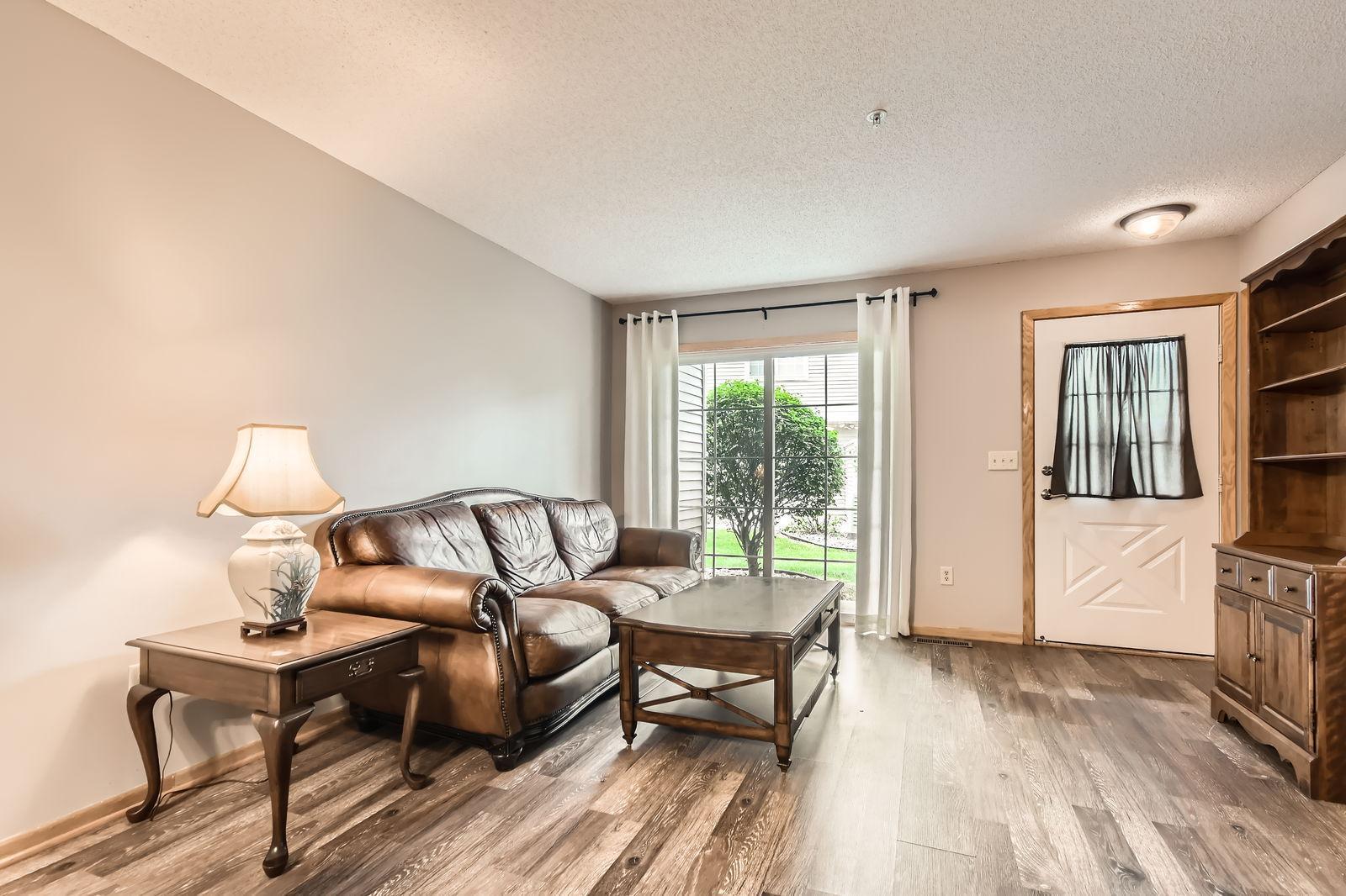 2225 Ranchview Lane North, Unit 5 Plymouth, MN 55447 - Photo 3 of 18