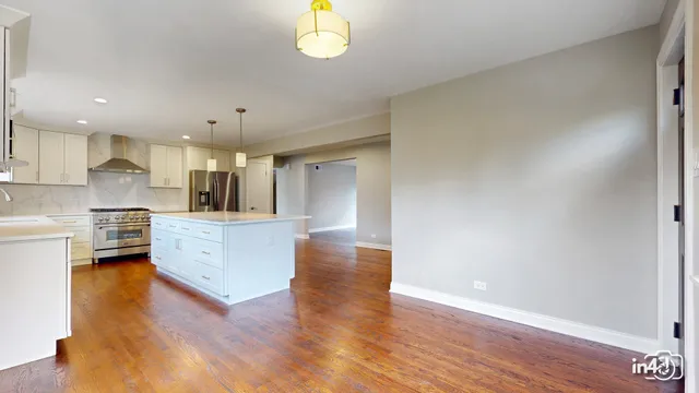 $1,174,900 | 124 East Monterey Avenue, Schaumburg, IL 60193