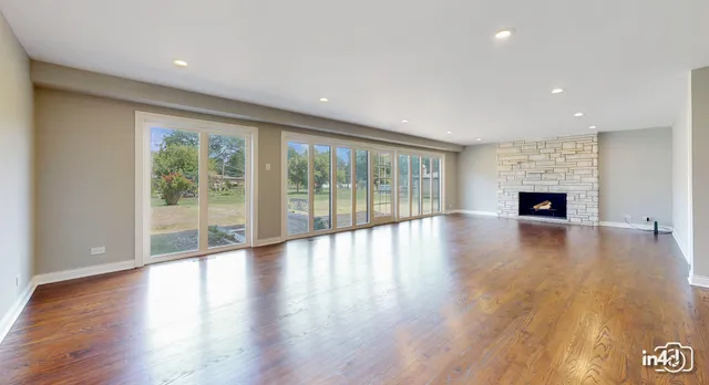 $1,174,900 | 124 East Monterey Avenue, Schaumburg, IL 60193