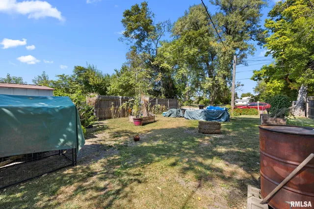 $49,900 | 239 South Elm Street, East Peoria, IL 61611