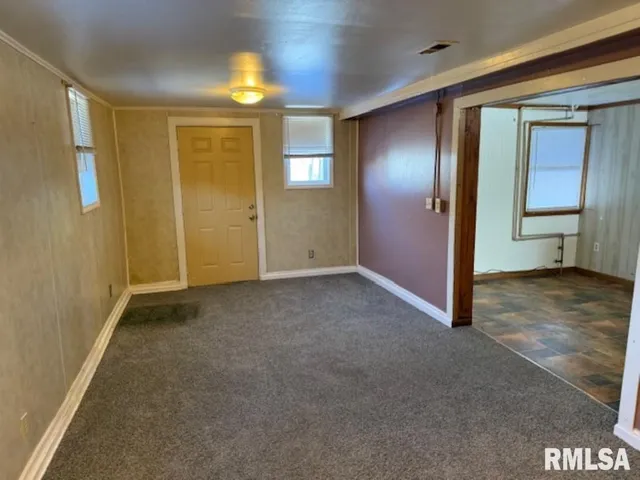 $49,900 | 239 South Elm Street, East Peoria, IL 61611