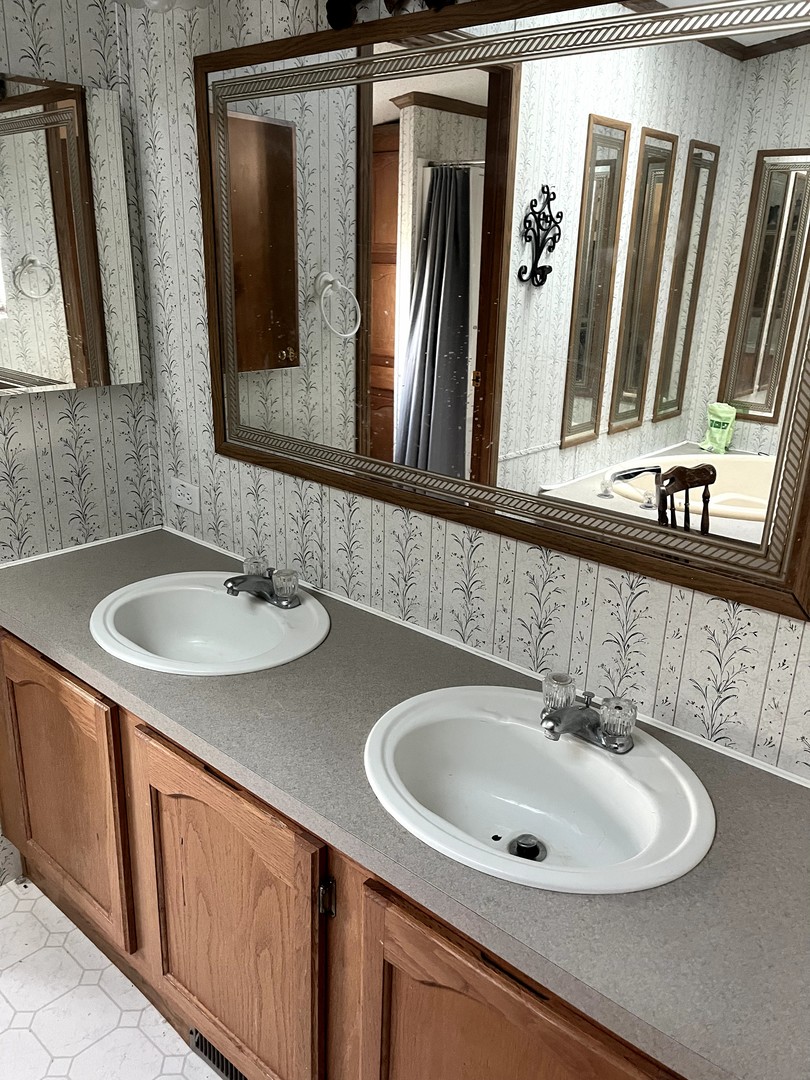 126 Cardinal Drive Beecher, IL 60401 - Photo 13 of 25