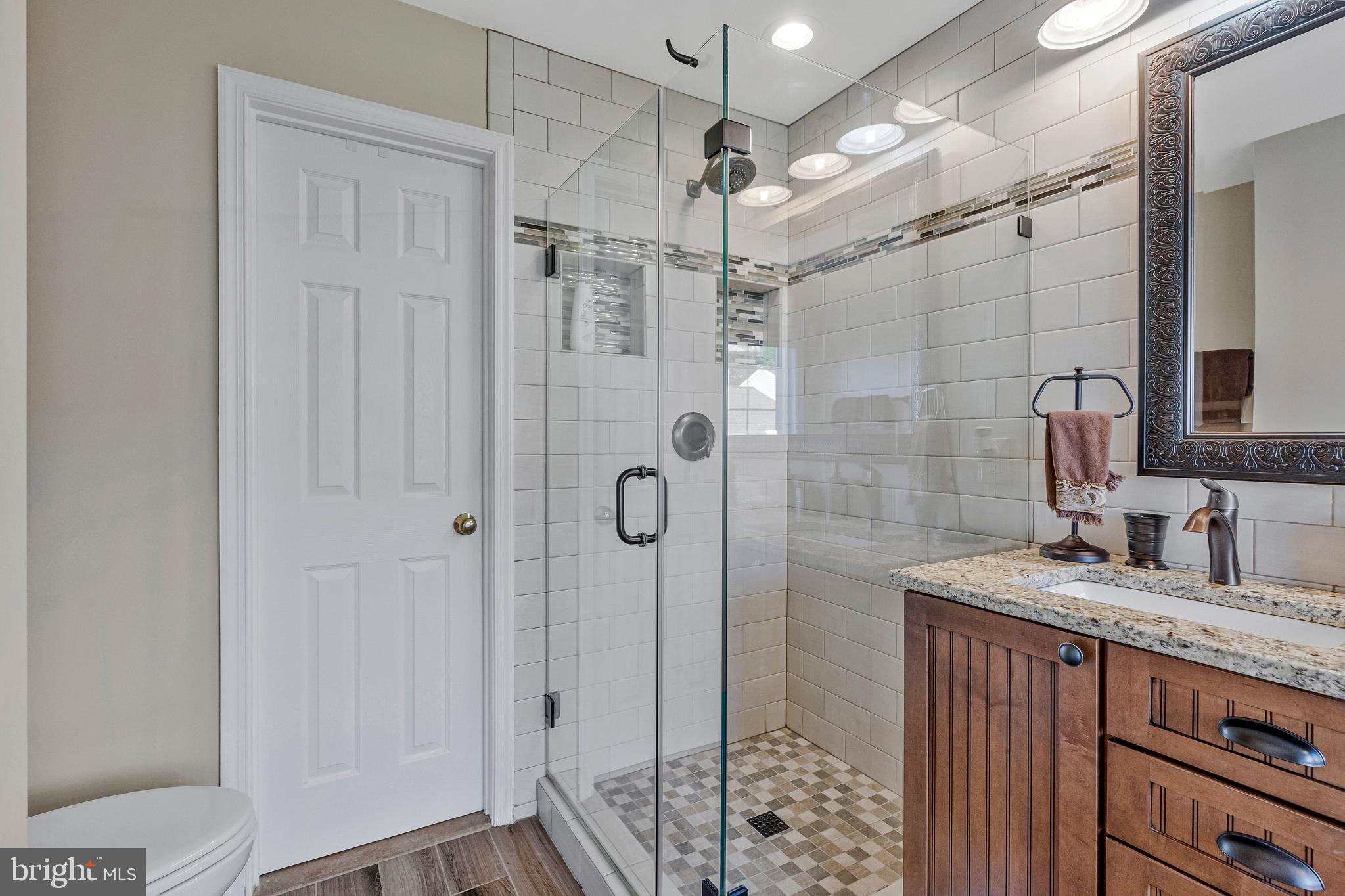 12492 Fox View Way Reston, VA 20191 - Photo 25 of 44 Master Bath