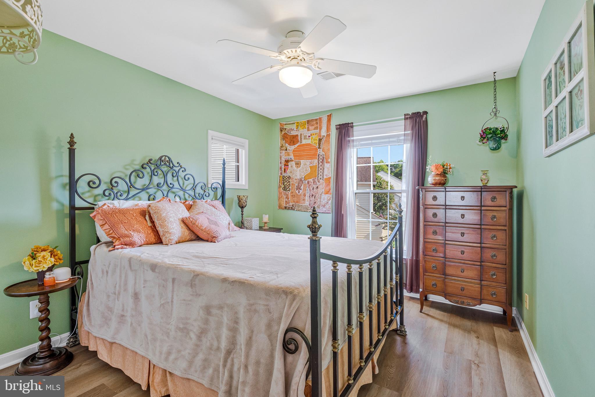 12492 Fox View Way Reston, VA 20191 - Photo 33 of 44 Upper 4th Bedroom