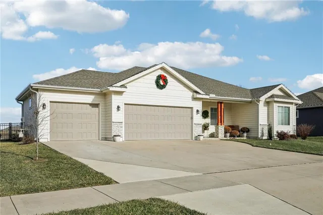 $390,000 | 1219 West Adam Court, Ottawa, KS 66067