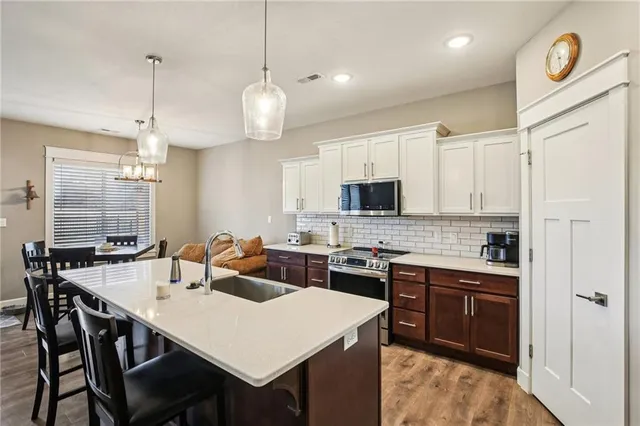 $390,000 | 1219 West Adam Court, Ottawa, KS 66067