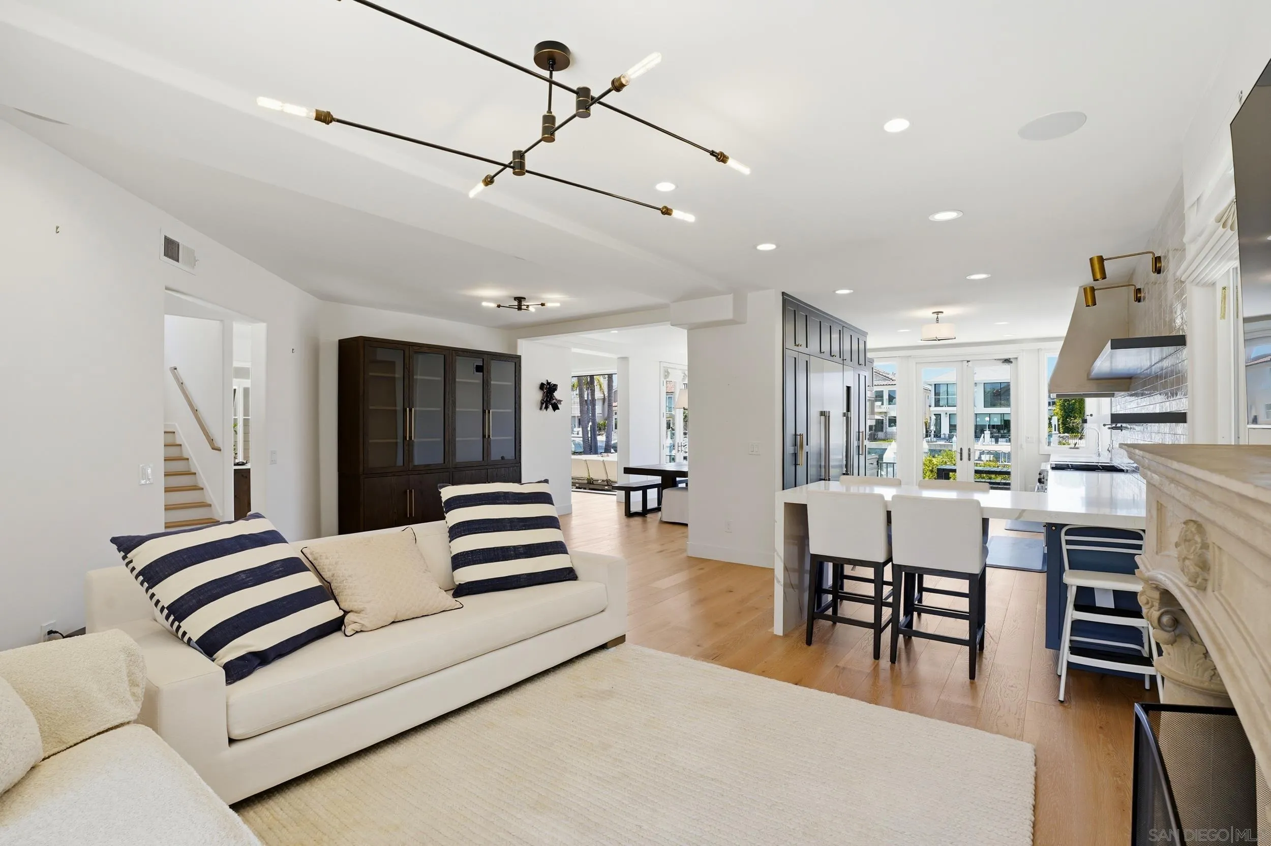 40 Spinnaker Way Coronado, CA 92118 - Photo 15 of 51