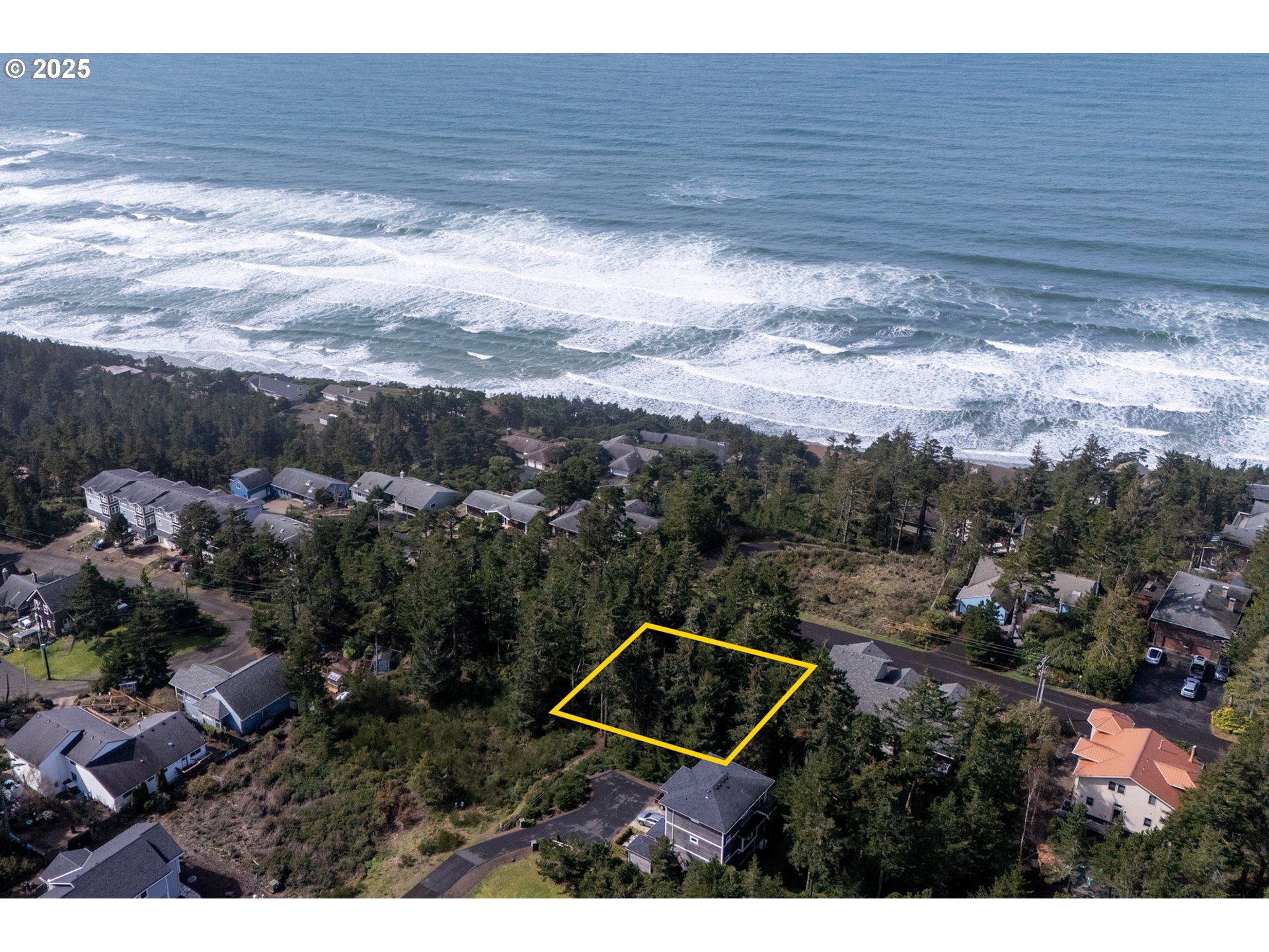 Ridgewood Road, Unit TL 303 Tillamook, OR 97141 - Photo 6 of 10 a view of a backyard