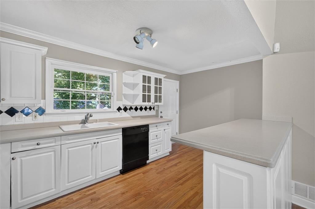 1020 Scott Boulevard, Unit D3 Decatur, GA 30030 - Photo 8 of 39 Gallery Image 8