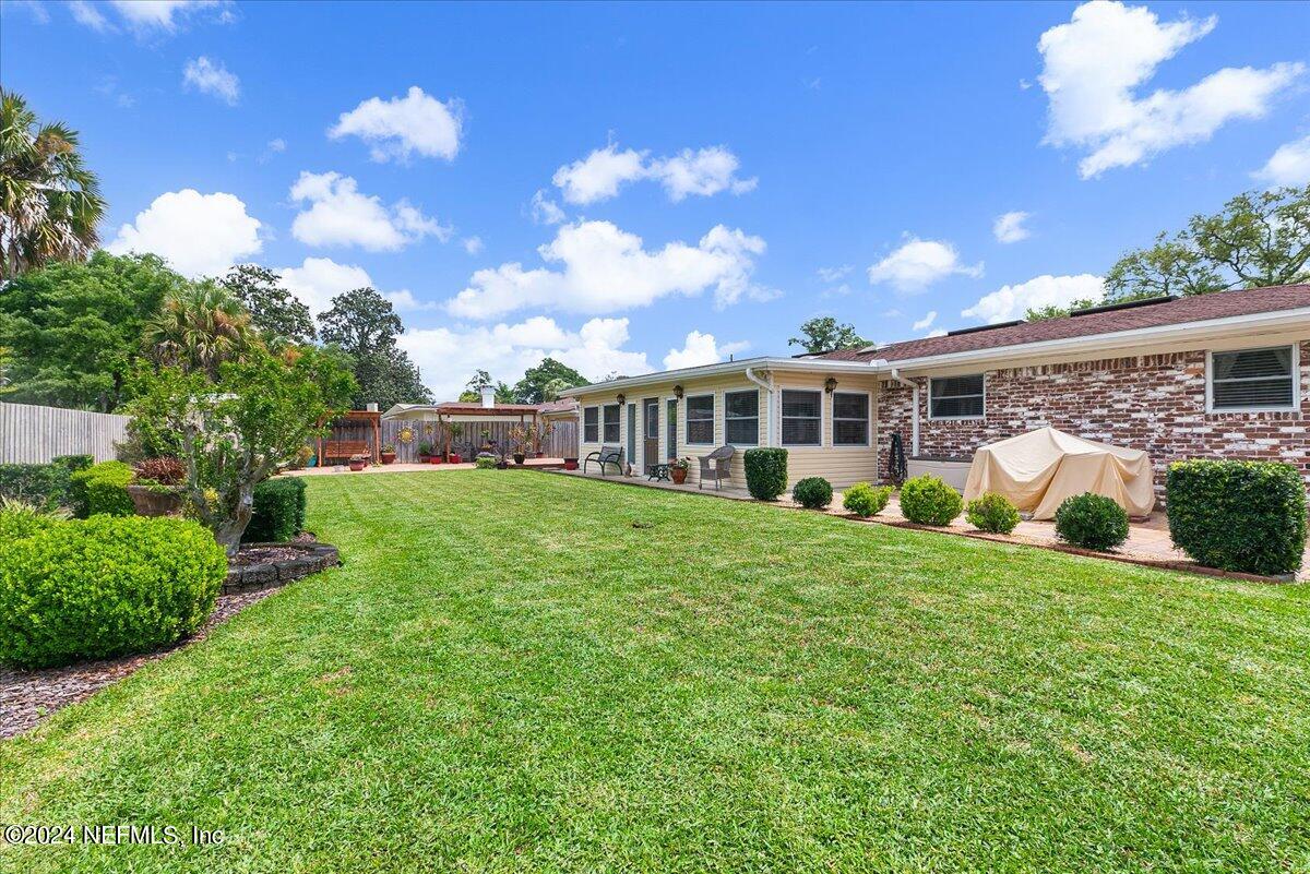 1006 Acapulco Road Jacksonville, FL 32216 - Photo 21 of 22 Backyard