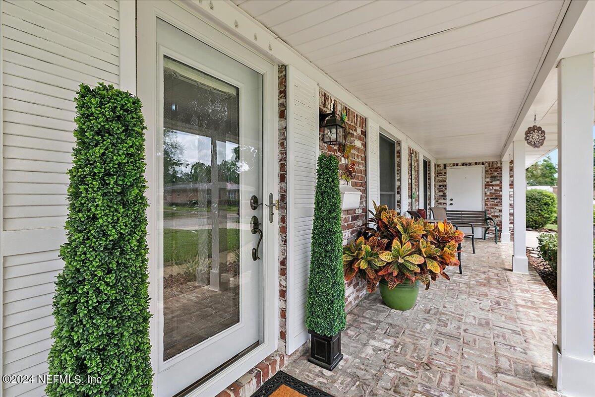 1006 Acapulco Road Jacksonville, FL 32216 - Photo 3 of 22 Front Porch